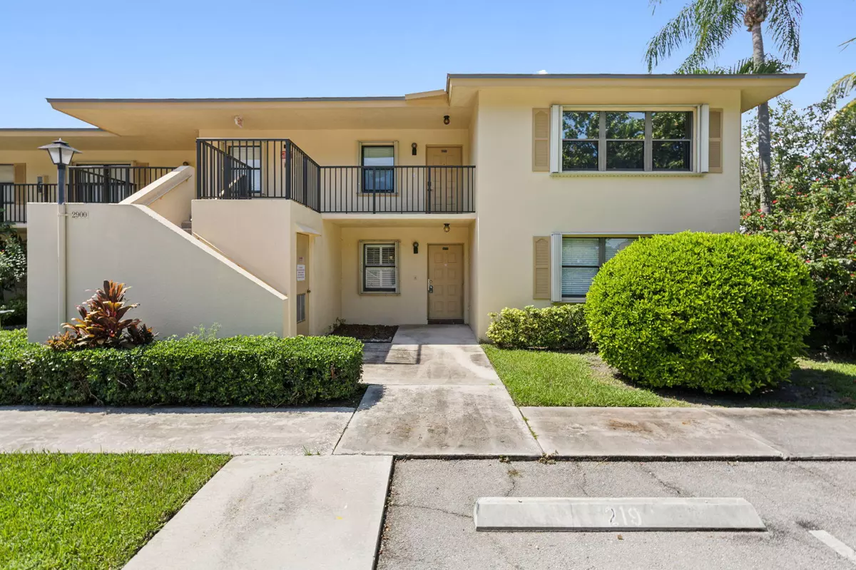 Delray Beach, FL 33445,2900 SW 22nd CIR 221f