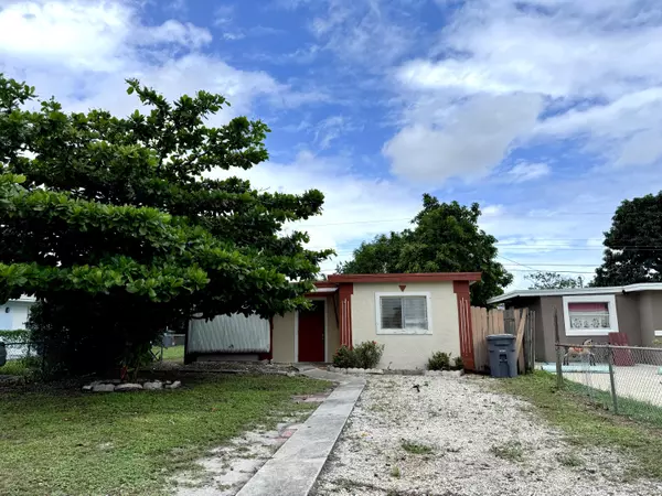 1207 Alto RD, Lake Worth, FL 33462