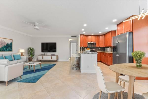 Delray Beach, FL 33484,338 Normandy H