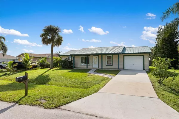 Port Saint Lucie, FL 34953,814 SW Jennifer TER