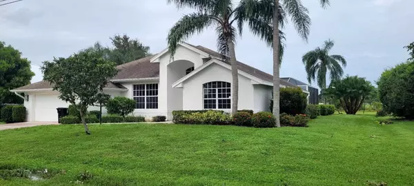 3237 SE Morningside BLVD, Port Saint Lucie, FL 34952