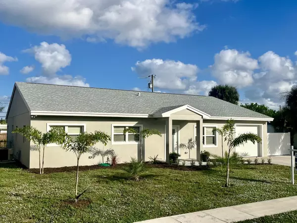 9122 Bamboo DR, Palm Beach Gardens, FL 33410