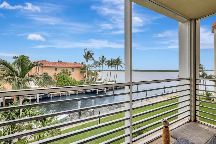 105 Paradise Harbour BLVD 307, North Palm Beach, FL 33408