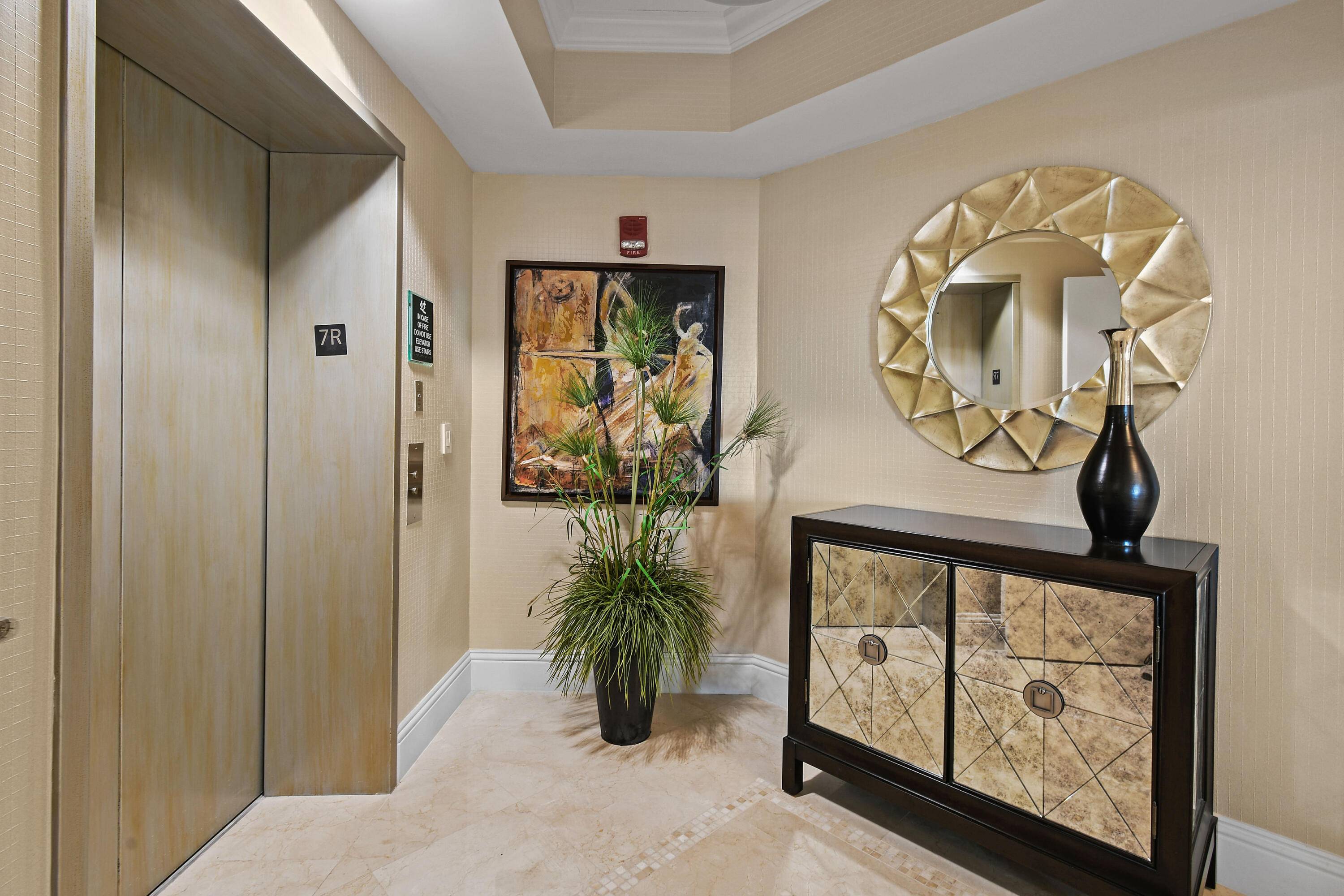 Singer Island, FL 33404,5050 N Ocean DR 703