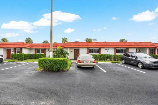 5800 W Fernley DR 77, West Palm Beach, FL 33415