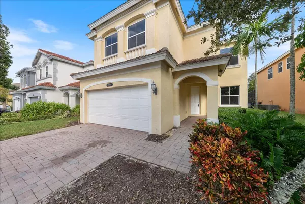 Estero, FL 33928,20629 E Silver Palm DR