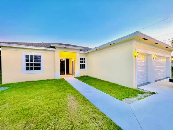 2568 SW Savona BLVD, Port Saint Lucie, FL 34953