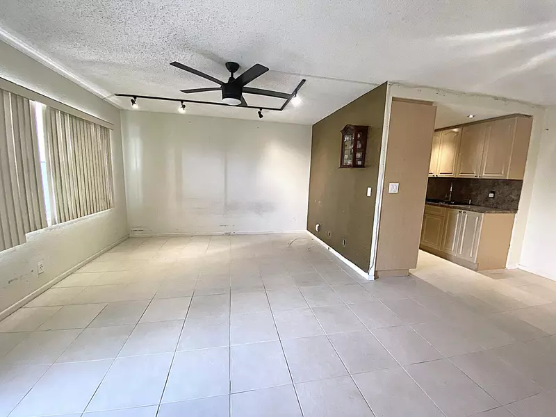 4071 Newport Q, Deerfield Beach, FL 33442