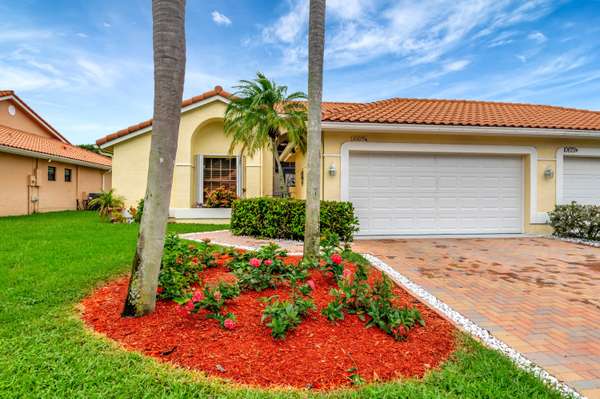 10679 Ladypalm LN A, Boca Raton, FL 33498