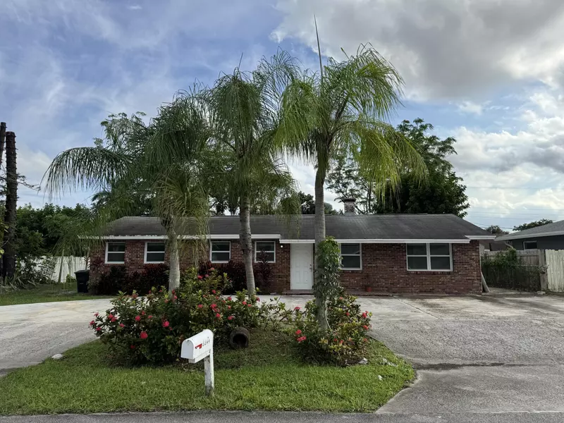 3344 Sapphire RD, Lake Worth, FL 33462