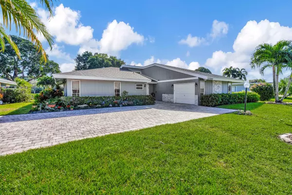 Palm Beach Gardens, FL 33418,13764 Whispering Lakes LN