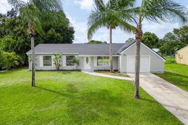 317 SW Kentwood RD, Port Saint Lucie, FL 34953