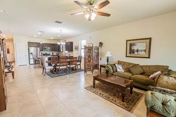 Port Saint Lucie, FL 34984,380 SE Courances DR