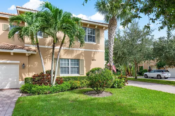 Palm Beach Gardens, FL 33418,4599 Cadiz CIR