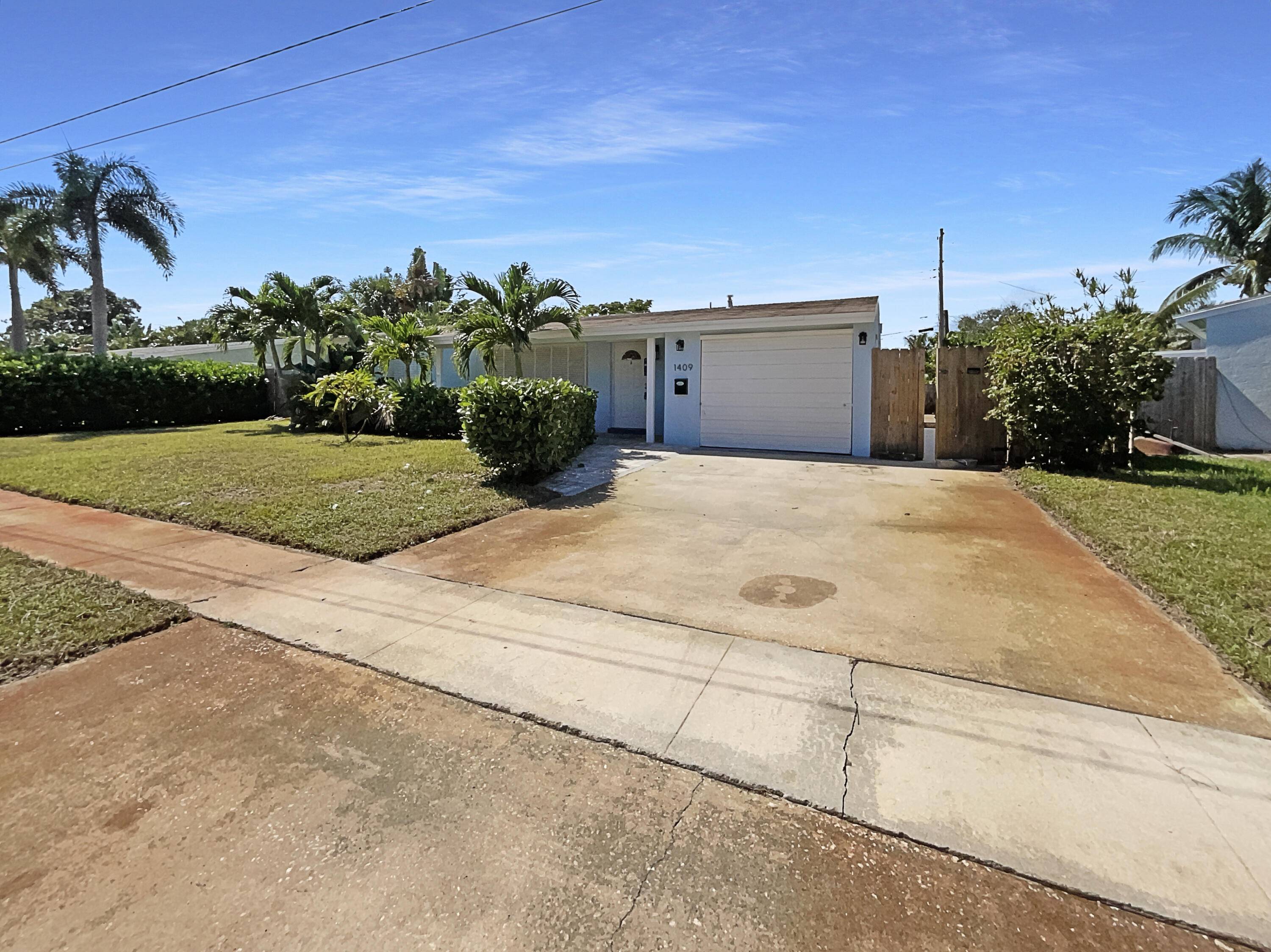 1409 SW 1st AVE, Deerfield Beach, FL 33441