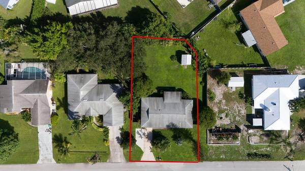 Port Saint Lucie, FL 34953,401 SW Aster RD