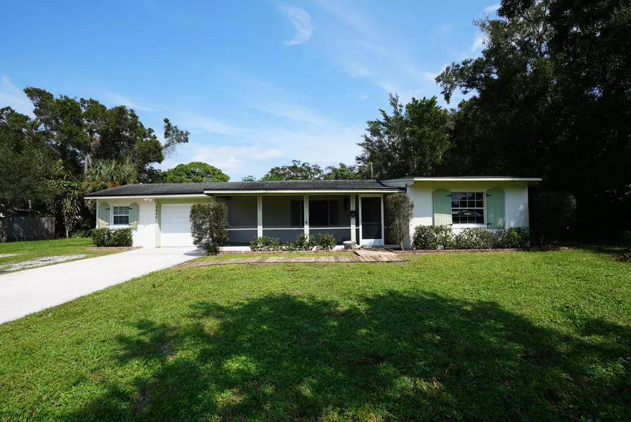 2646 Victory BLVD, Vero Beach, FL 32960