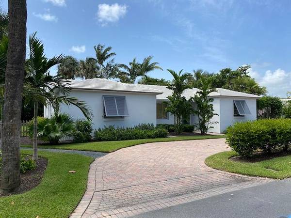 246 Merrain RD, Palm Beach, FL 33480