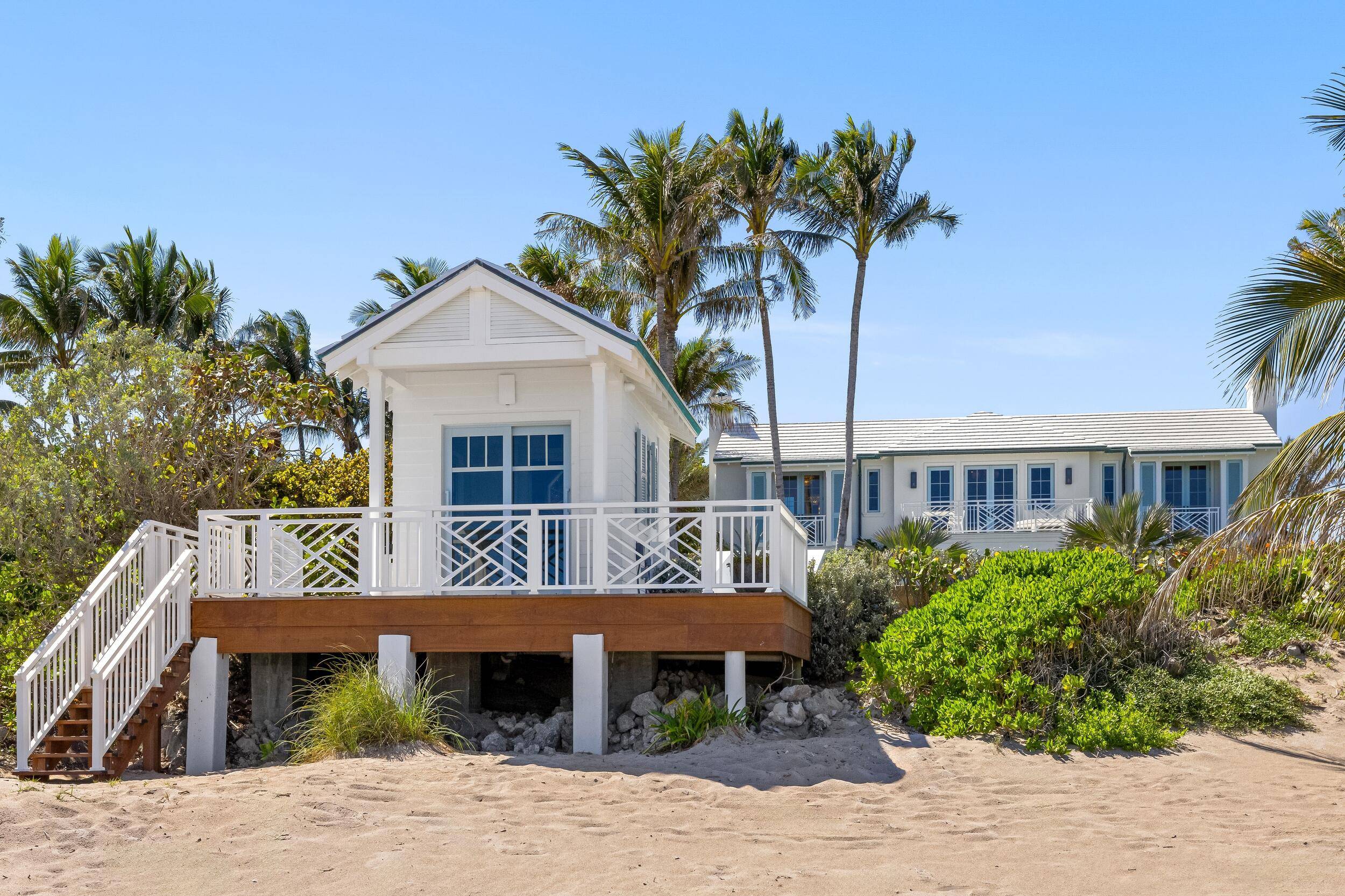 Palm Beach, FL 33480,1540 S Ocean BLVD