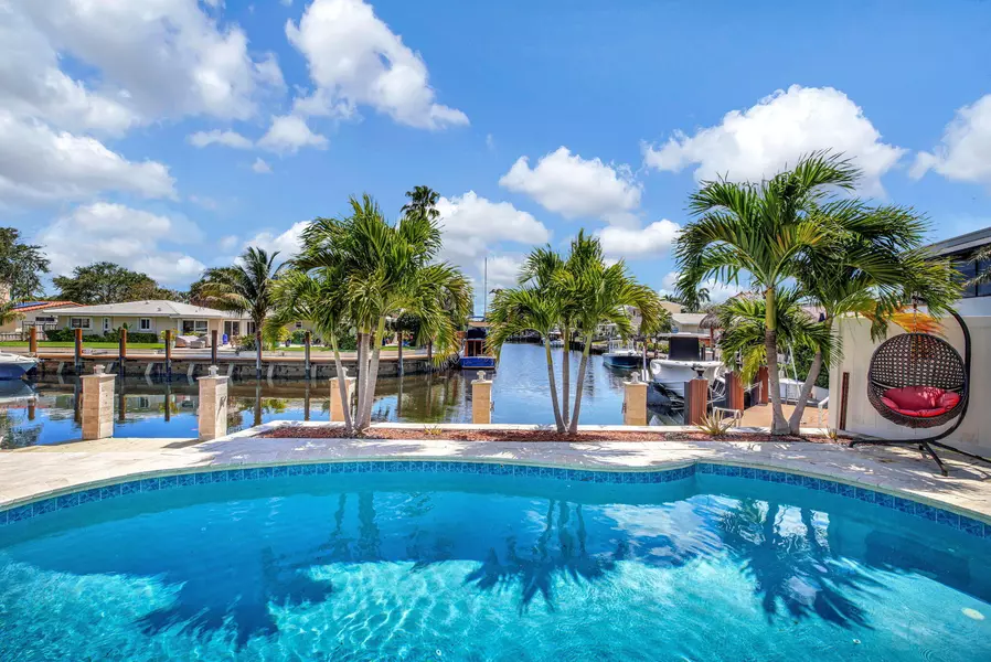 1004 NE 26th AVE, Pompano Beach, FL 33062