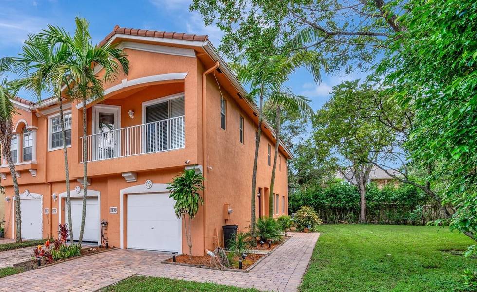 1830 Sonrisa ST, Riviera Beach, FL 33404