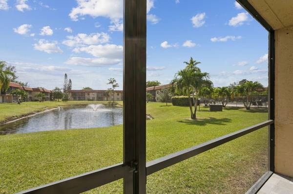 21895 Lake Forest CIR 103, Boca Raton, FL 33433