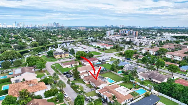 1350 NE 172nd ST, Miami, FL 33126