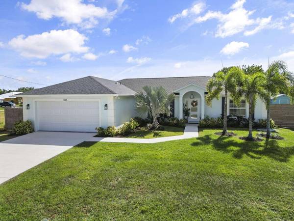 476 SE Nome DR, Port Saint Lucie, FL 34984