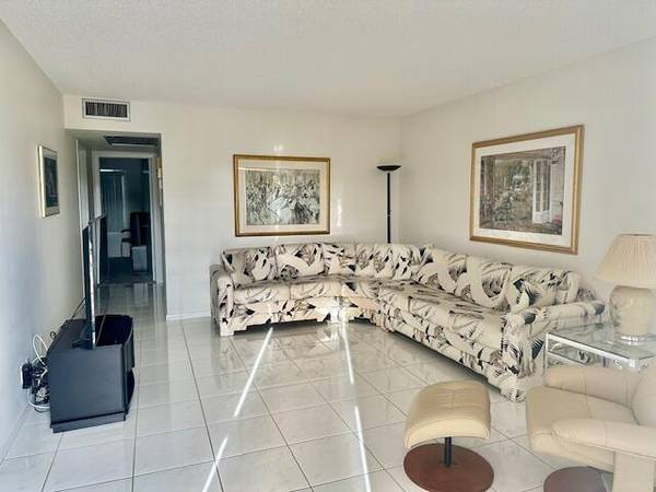 Boca Raton, FL 33434,115 Preston C