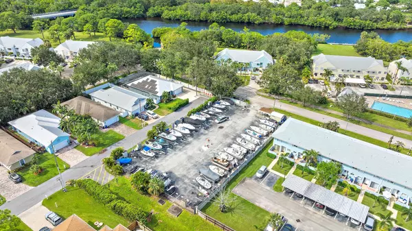 Jupiter, FL 33458,6239 Riverwalk LN 6