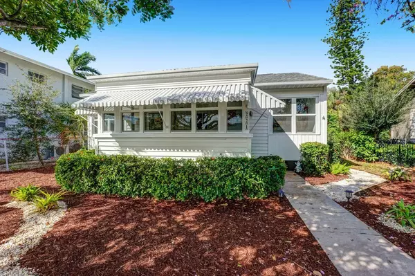 221 S Ocean Breeze, Lake Worth Beach, FL 33460