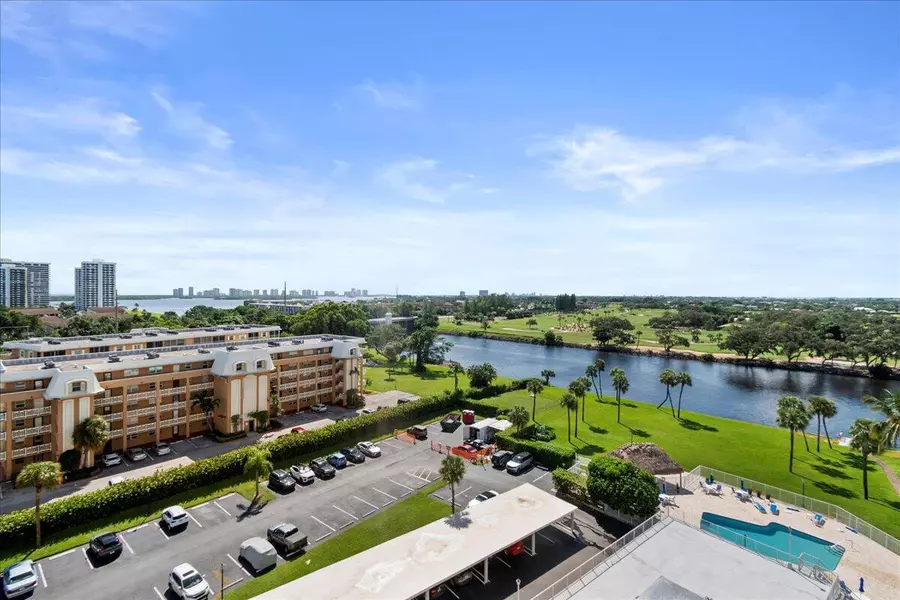 336 Golfview RD 1009, North Palm Beach, FL 33408