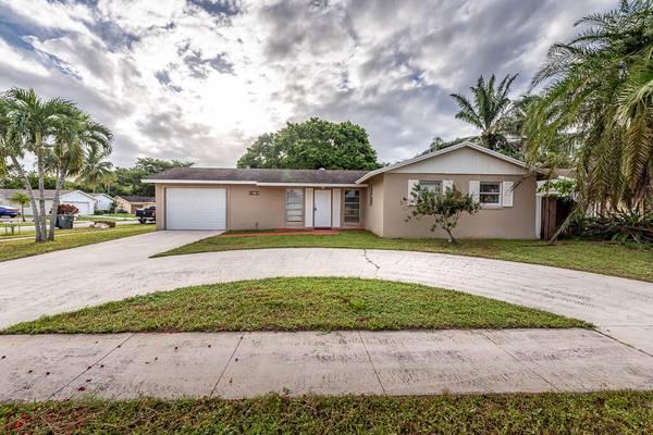 10225 Sleepy Brook WAY, Boca Raton, FL 33428