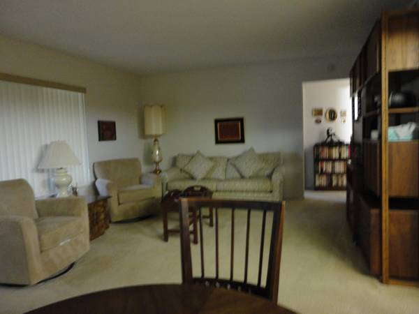 Greenacres, FL 33463,422 Pine Glen LN A-1