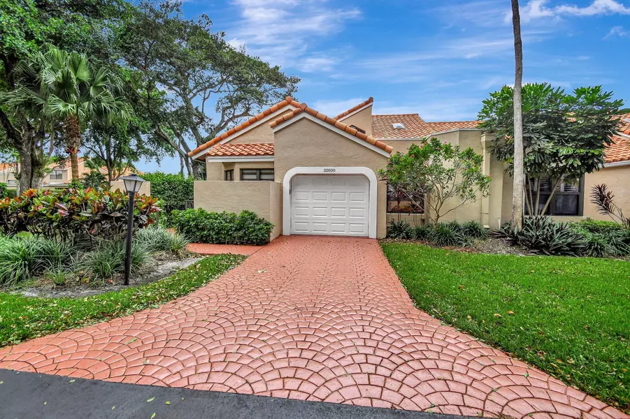 22600 Meridiana DR, Boca Raton, FL 33433