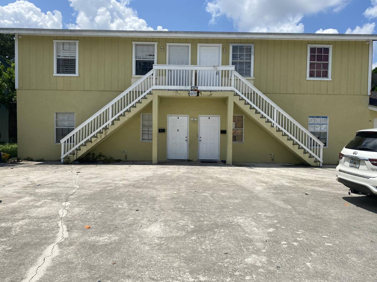 Riviera Beach, FL 33404,1609 W 28th A ST A