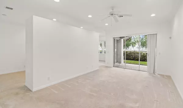 Boynton Beach, FL 33426,17 Nottingham PL