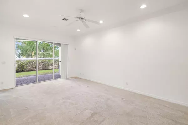 Boynton Beach, FL 33426,17 Nottingham PL