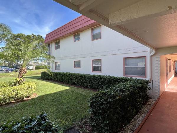 20 Saxony A LN A, Delray Beach, FL 33446