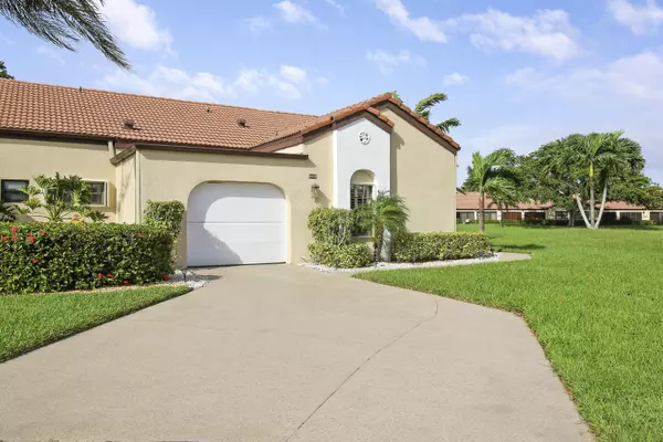 Boynton Beach, FL 33472,8410 Mooring CIR