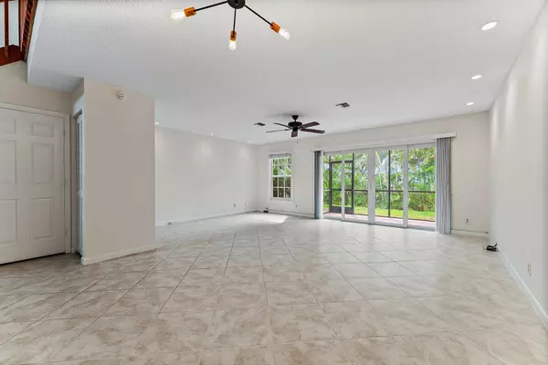 Jupiter, FL 33477,1202 Ocean Dunes CIR