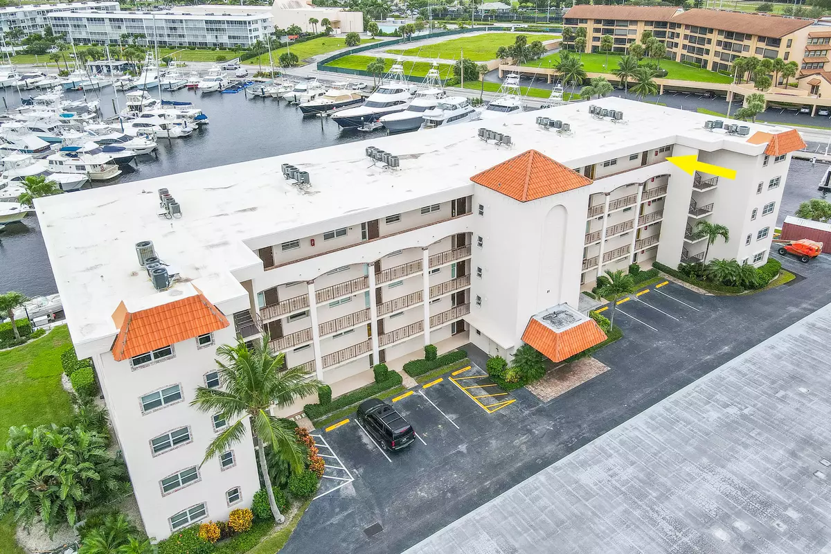 North Palm Beach, FL 33408,21 Yacht Club DR 507