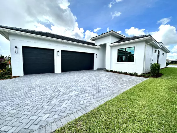 12124 SW Fortezza WAY, Port Saint Lucie, FL 34987