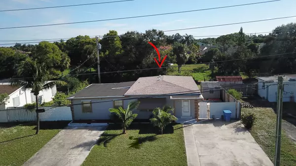 Lantana, FL 33462,1122 S 14th ST