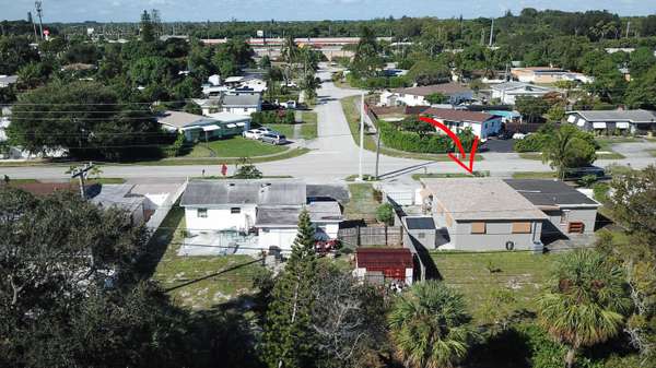 Lantana, FL 33462,1122 S 14th ST