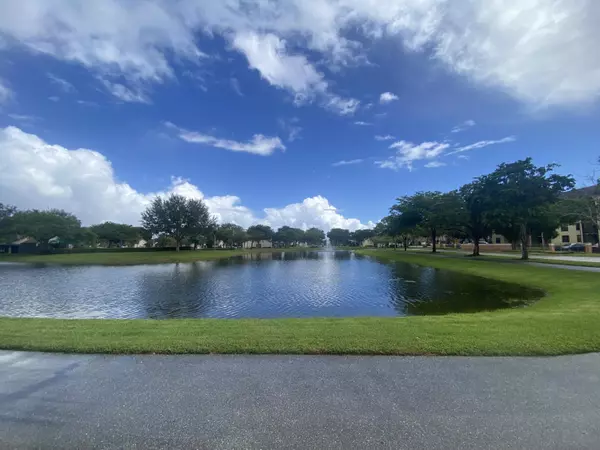 Lake Worth, FL 33467,7926 Willow Spring DR 1325