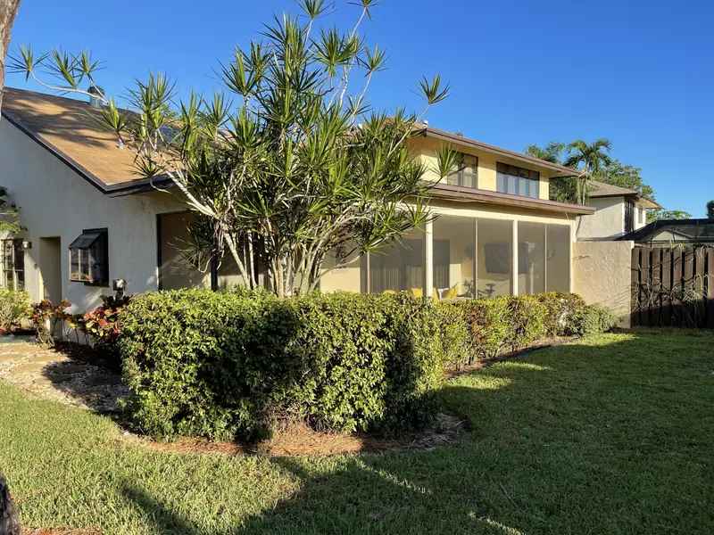 354 SW 28th AVE, Delray Beach, FL 33445