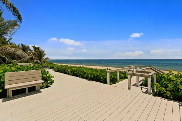 Ocean Ridge, FL 33435,5500 Old Ocean BLVD 107