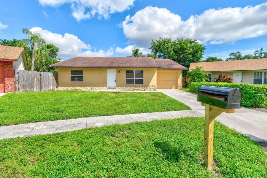 6126 Wauconda WAY E, Lake Worth, FL 33463