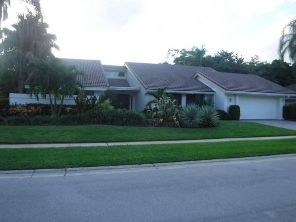 10571 Boca Woods LN, Boca Raton, FL 33428